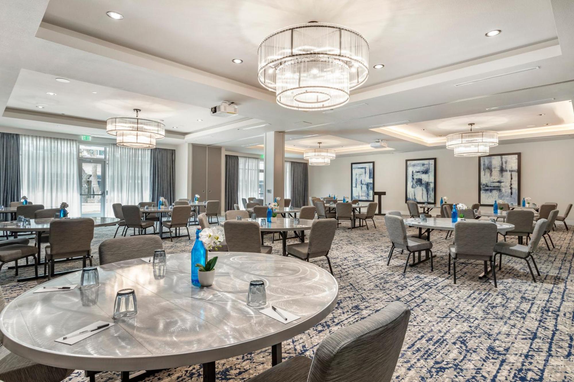 Cambria Hotel Austin Uptown Near The Domain エクステリア 写真