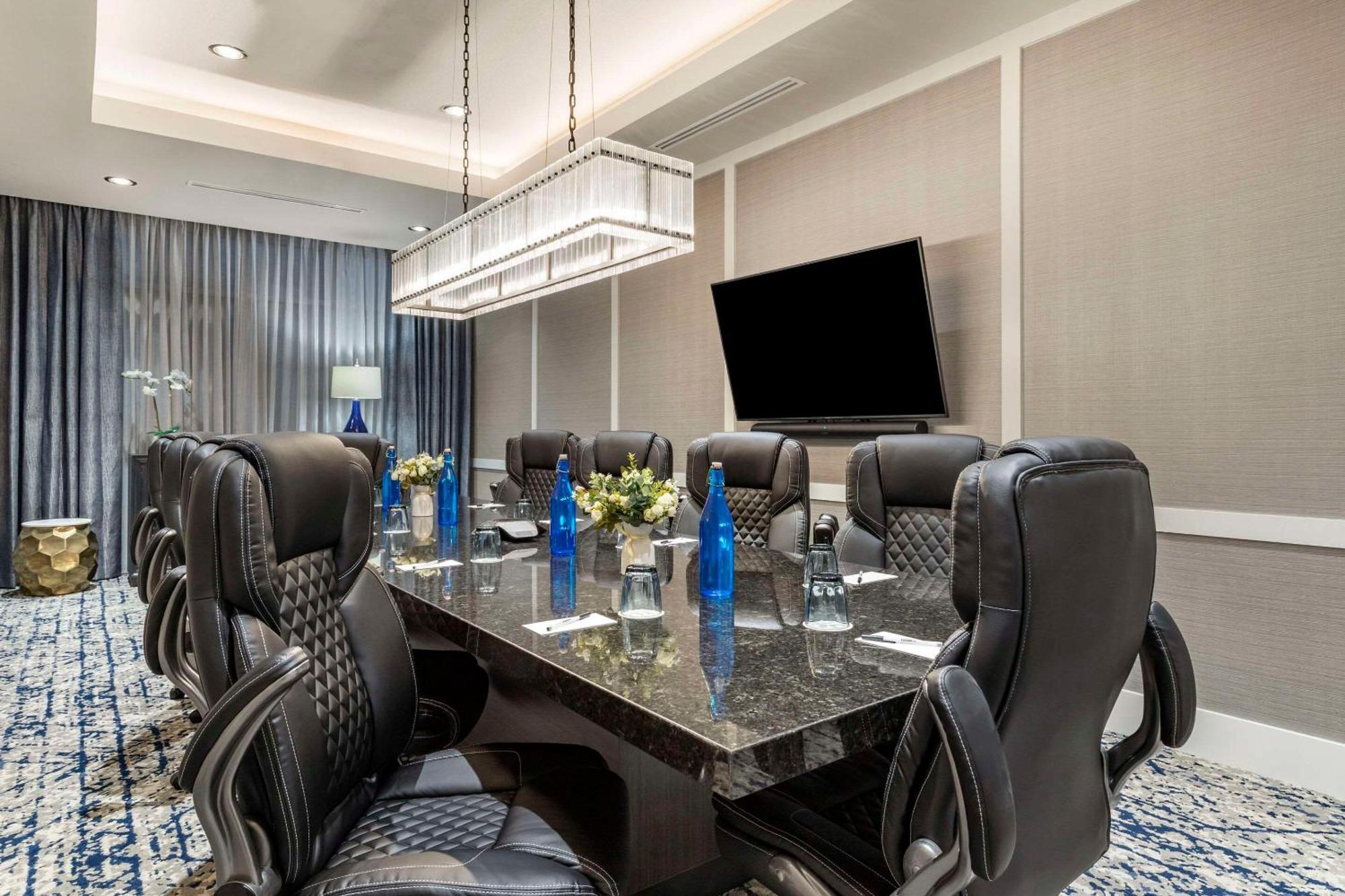 Cambria Hotel Austin Uptown Near The Domain エクステリア 写真