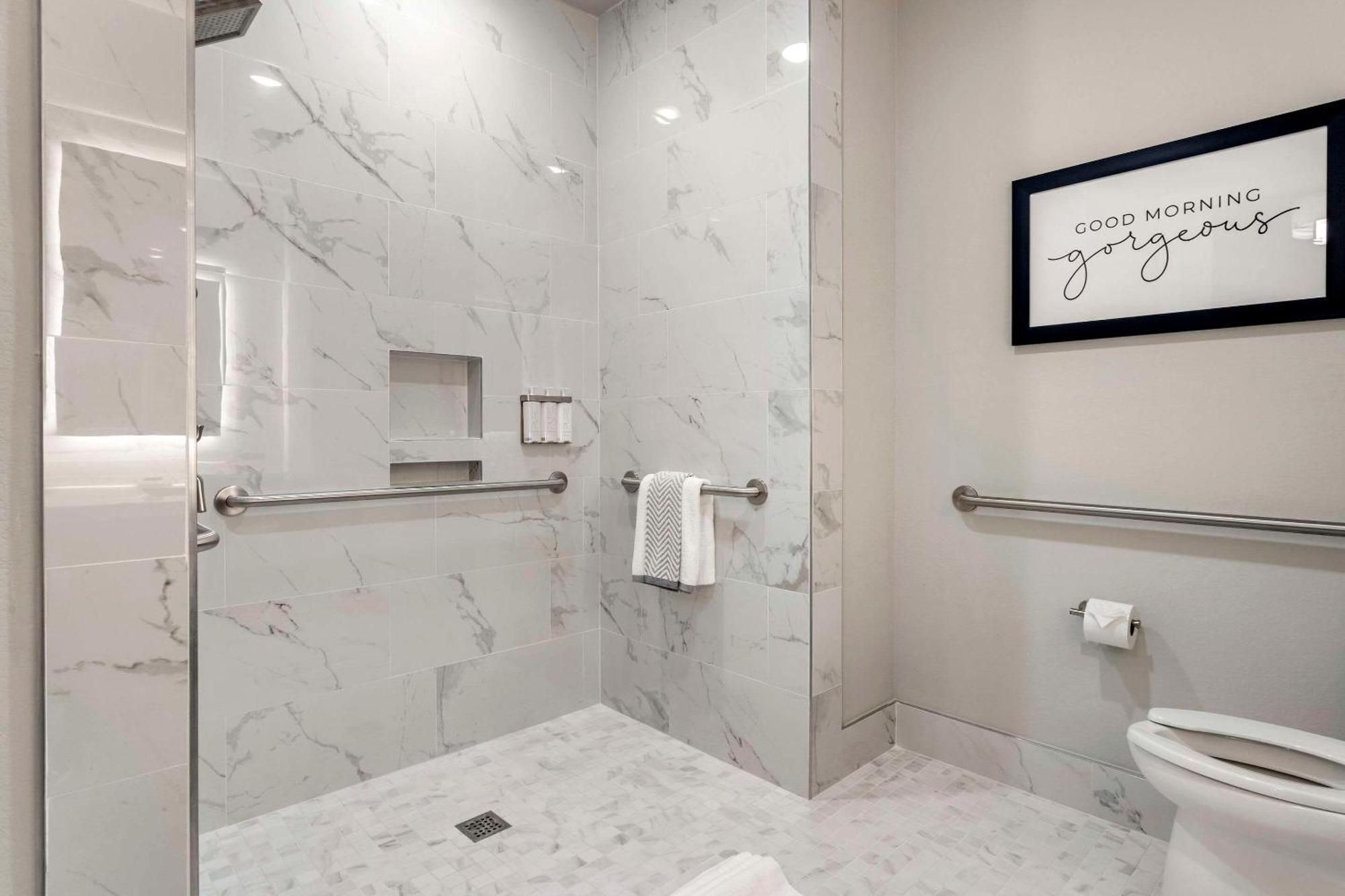 Cambria Hotel Austin Uptown Near The Domain エクステリア 写真